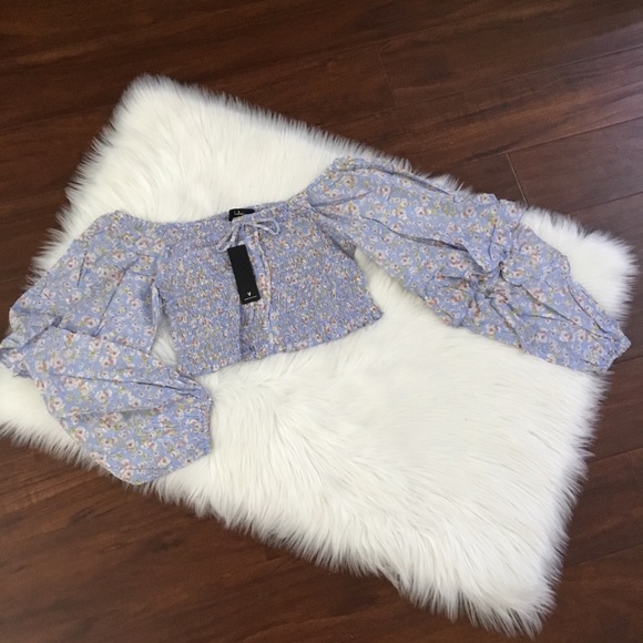 Lulus Naturally Beautiful Light Blue Floral Print Smocked Crop Top Size S - Picture 2 of 7